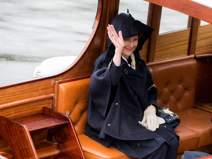Queen Sonja on her way to the Royal Yacht Norge. Photo: Berit Roald / NTB scanpix 